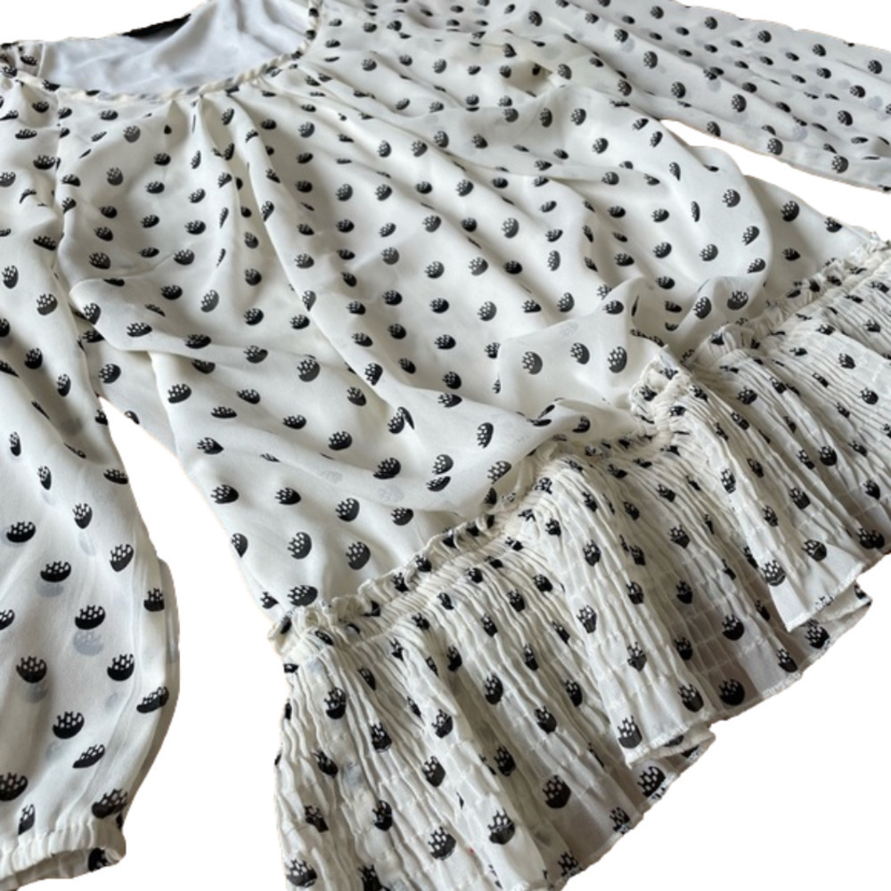 Ruffled Black and White Patterned Vero Moda Blouse Size Small - Picture 3 of 4